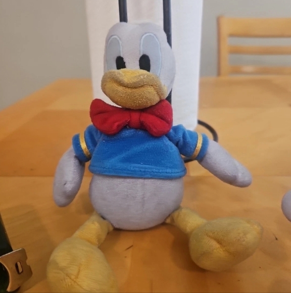 Disney 7 Inch Doland Duck Plush. Missing Hat - Picture 1 of 3